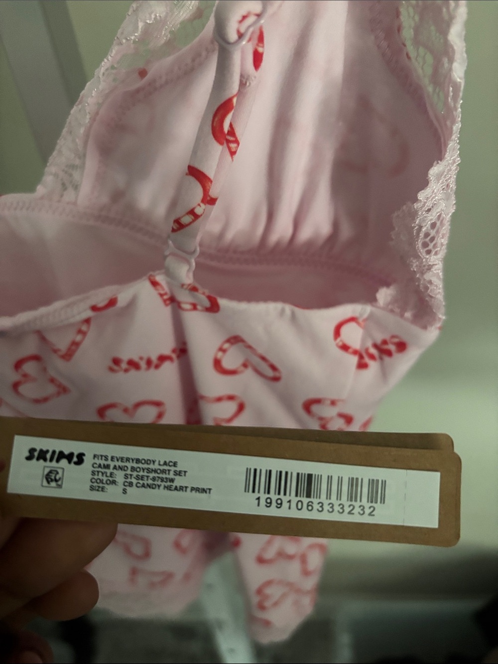 NWT SKIMS fits everybody lace cami and boyshort •CB candy heart print •small - Picture 6 of 9